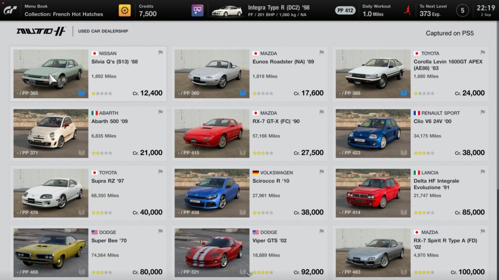 Scène de course automobile dans Gran Turismo 7 sur PS5